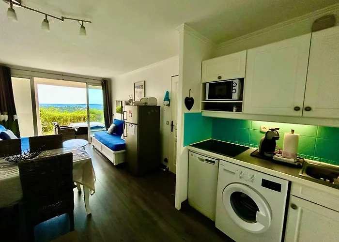 Apartment Les Restanques Vue Roses 1070 Rez De Jardin *