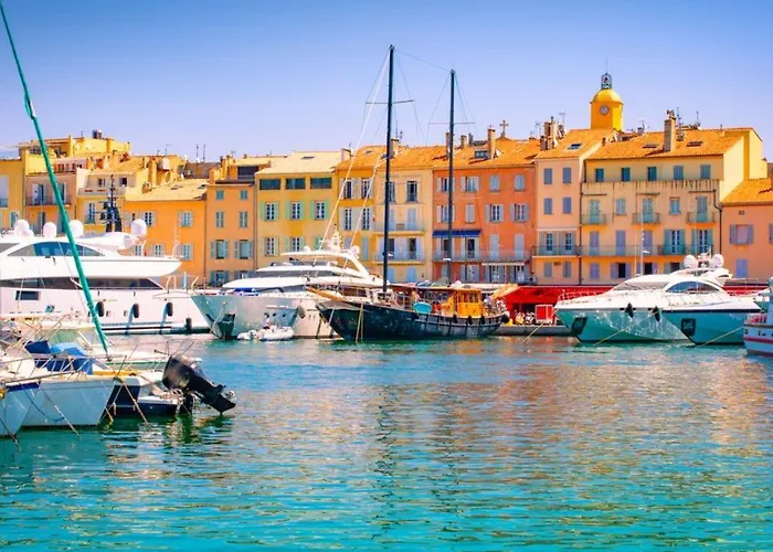 Les Restanques Vue Roses 1070 Rez De Jardin