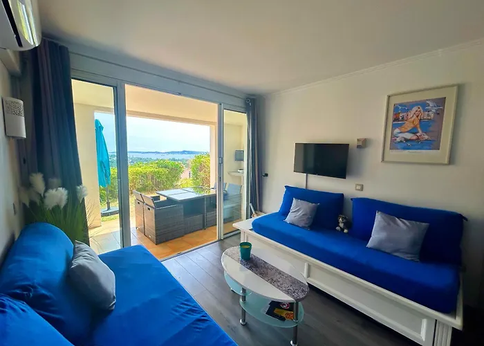 Apartment Les Restanques Vue Roses 1070 Rez De Jardin